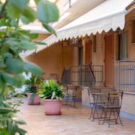 Affittacamere Il Giardino, hotel v Alba Adriatice