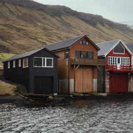 Neystastova - Boathouse Stay with Fjord Views