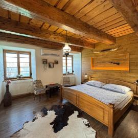 Steak Restaurant Penzion Country Saloon – hotel w mieście Klatovy