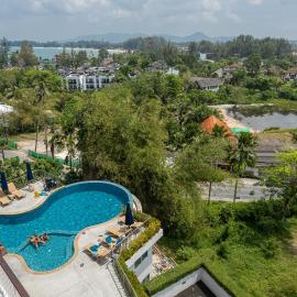 3BR Suite Surin Beach Phuket - Near 2 beaches, hotel in Surin Beach