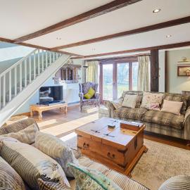 Host & Stay - Tregaer Mill Barn, hotell i Dingestow