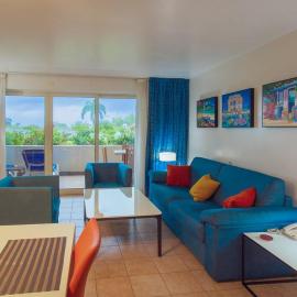 Sublime Stay - Royal Retreats at Maho Beach