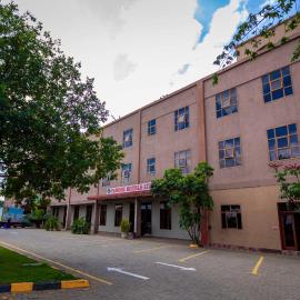 Panone Hotels - King'ori Kilimanjaro Airport, khách sạn ở Kingori