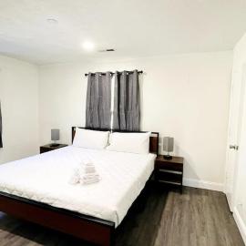 Close to the beach #2 Great 2 bedrooms condo
