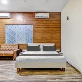 UTSAV GALAXY BANQUET And ROOMS