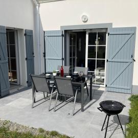 Maison neuve à Le Palais avec WIFI, proche plage - FR-1-418-266