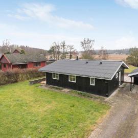Cozy Home In Faxe Ladeplads With Wifi