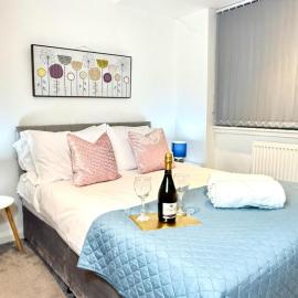 Hazel 1-Bedroom Flat, Parking, WIFI, Prime location, Close to Blenheim Palace & Oxford