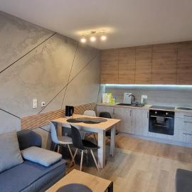 Apartament Bursztynowy, hotel di Jantar