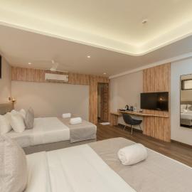 Hotel Shoolin Comforts, hotel di Mangalore