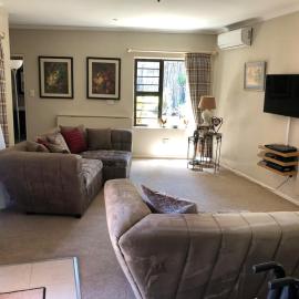 Charming Self-Catering Apartment, hotel in Tygerberg Hills