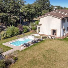 Stunning Home In San Giovanni In Marign