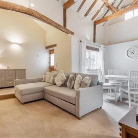 Cosy 1 Bedroom Cottage, The Old Thatch, Bredon, hotel in Bredon
