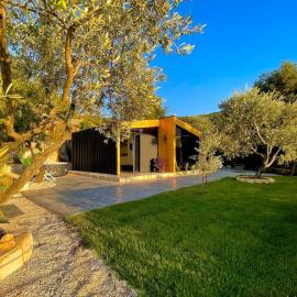 Mit Warde Cabin, hôtel à Batroun