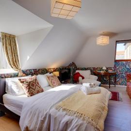 The Old Smokehouse Central, Bohemian Room, hotel in Berwick-Upon-Tweed