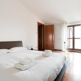GuestHost - Spacious Apartment 600 mt to Metro M3 Comasina