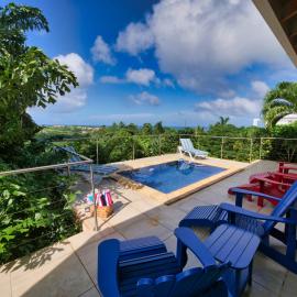 Spectacular Luxury Rental With Ocean Views And Private Pool, hotel di French Harbor