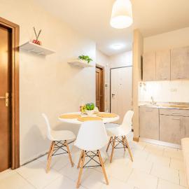 Petite Maison Cuneo, hotel en Cuneo