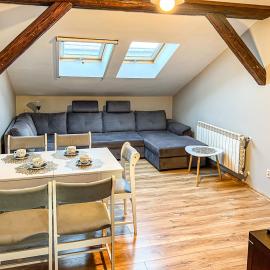 Apartament Komfort dla 4-6 osób, 3 Maja 43, hotel in Przemyśl