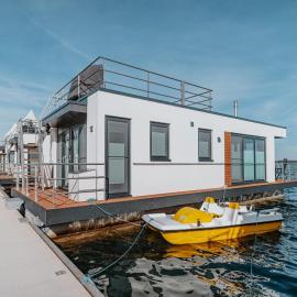Hausboot am Gräbendorfer See, hotel in Gräbendorf