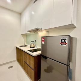 Kuching Near SGH Calming Kozi Square Apartment โรงแรมในกูชิง