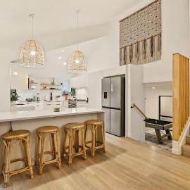 Forest Retreat with pool table & 10min to wineries