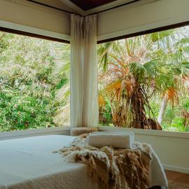 Reinwood Retreat - A home Nestled in the Treetops of a Rainforest, hótel í Trinity Beach