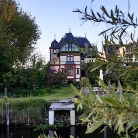Villa Daries - Ferienwohnung mit eigenem Müritzstrand