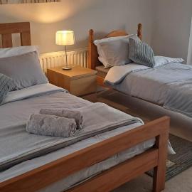 The Mournes view Farmhouse, hotel in Newcastle