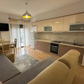 Drin's Seaside Apartment, hotel in Kavajë