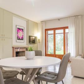 FamilyBO Apartments Villa Jacqueline – hotel w mieście Borgo Nuovo