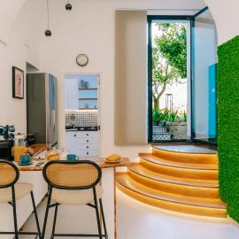 Viesnīca YourHome - La Casa Nuova Luxury Room & Apartment pilsētā Meta