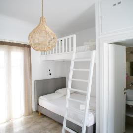 Casa di Flora, hotel a Loutrá