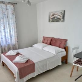 Klaudia's House, отель в Панагии