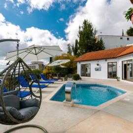 Villa in Tala sea view