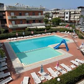 Onda Blu Holiday, hotel u gradu 'Mascali'