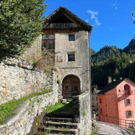 Bijou aus dem 18 Jahrhundert im Maggiatal