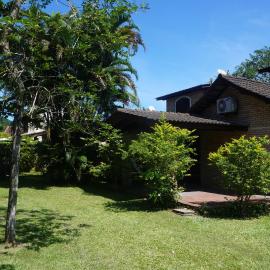 Casa Tranquila, hotel in Barra do Sahy