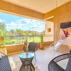 Alma Prestigia Apartments - Golf & Pool View, hotel in Marrakesh