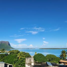 AA Sea-view and Mountain view Apartment, Hotel in La Gaulette