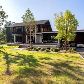 The green canopy estate