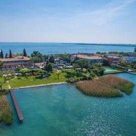 Hotel La Paül, готель у Сірміоне