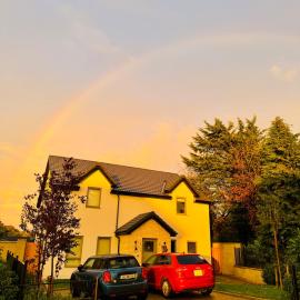 Pearl's Homestay, hotel a Dún Luáin
