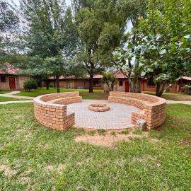 Pazuri Homestay, hotel in Kempton Park