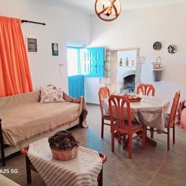 Ilias Cottage, hotelli Afiartisissa