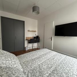 Chambre tout confort au coeur de Cessieu, hotel em Cessieu