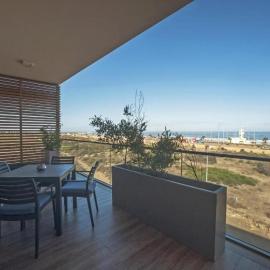 Luxury Apartment, Seaview Close Beach