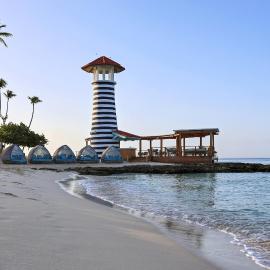 404-C Luxurious Apartment 5 Minutes from the Beach