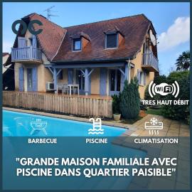 Maison familiale avec piscine, hotel a Nay