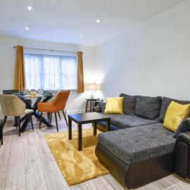 Entire modern 2 Bedroom 2 bathroom Flat in Pinner، فندق في Pinner